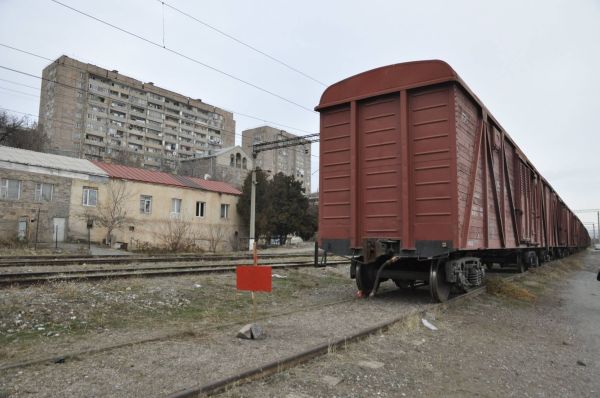 am-scr-cargowagons-almast-nov2011-full.jpg