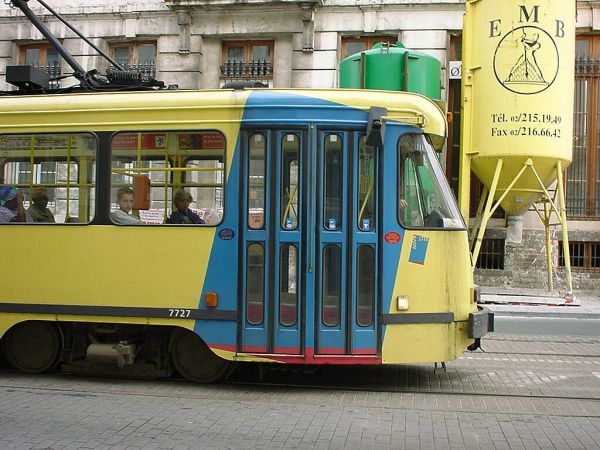 be-stib-tram7727-brussels_koeningstraat-050902-pic2-full.jpg