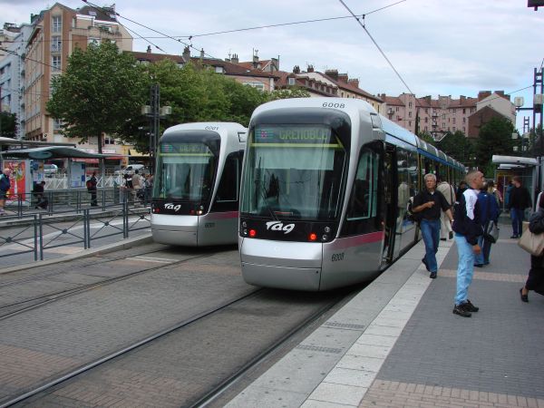 fr-semitag-citadis402-grenoble-260607-full.jpg