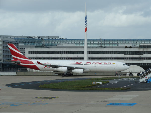 fr-airmauritius-a340-paris_cdg-211017-full.jpg