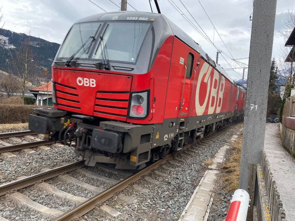 at-oebb-br1293-zell_am_see-090224-karisyrjoe-full.jpg