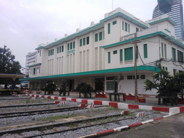 kh-phnom_penh_station_platform_side-061116-full.jpg